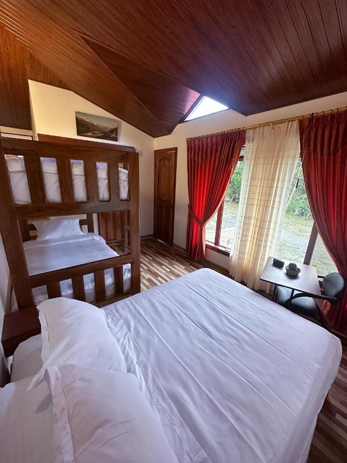 Hotel Brisas Del Rio à Mindo Extérieur photo
